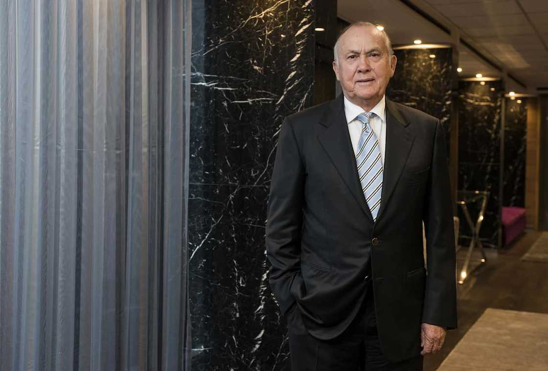 Christoffel Wiese poses for a photograph following a Bloomberg Television interview at the Pepkor Holdings Pty Ltd. offices in Cape Town Christoffel Wiese poses for a photograph following a Bloomberg Television interview at the Pepkor Holdings Pty Ltd. offices in Cape Town